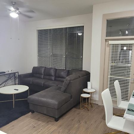 A Downright Downtown Delite Apartment Houston Bagian luar foto